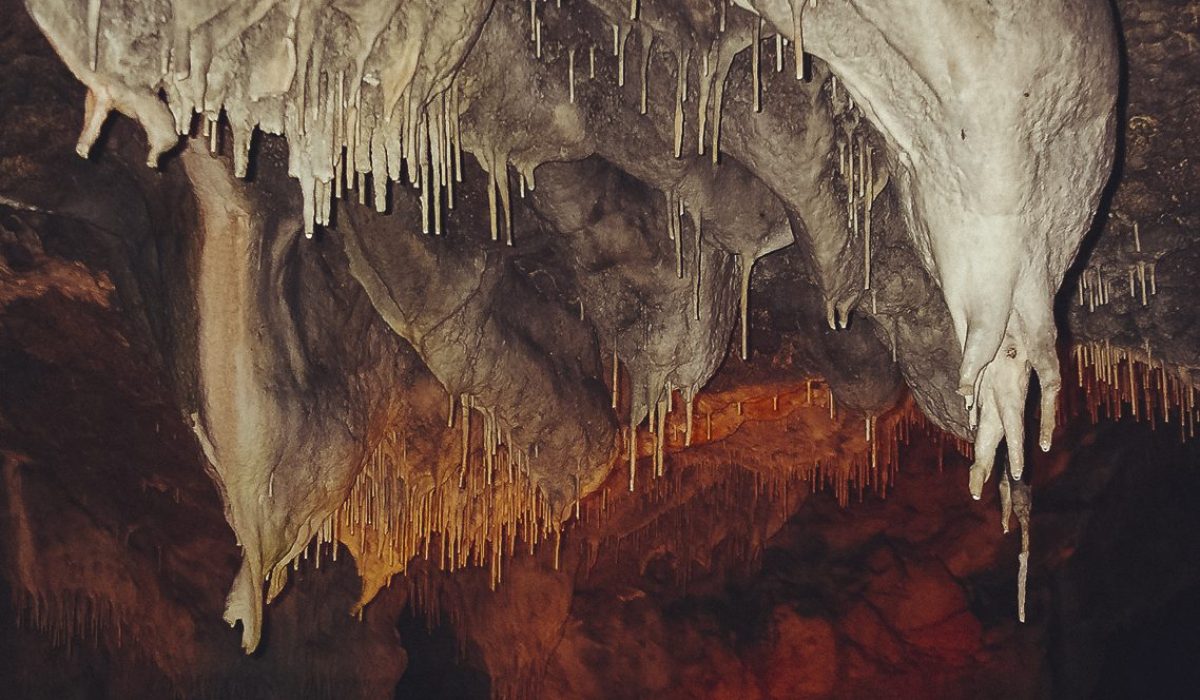 Snejanka Cave