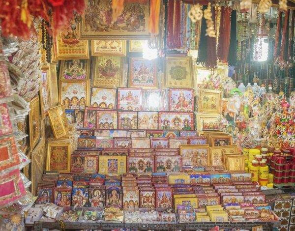 Mumbai: Mahalakshmi Temple & Shree Swaminarayan Gadi Temple