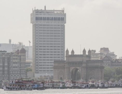 Mumbai: Back by boat