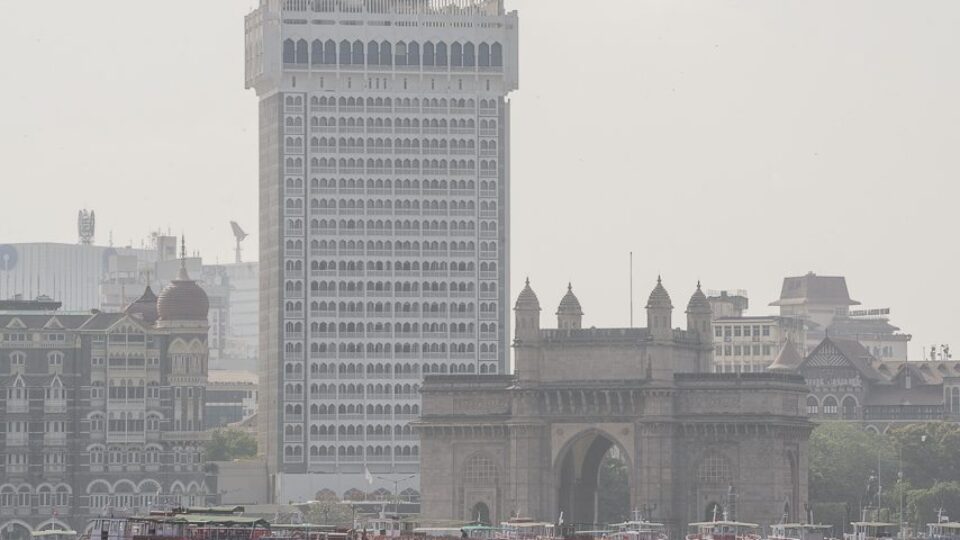 Mumbai: Back by boat