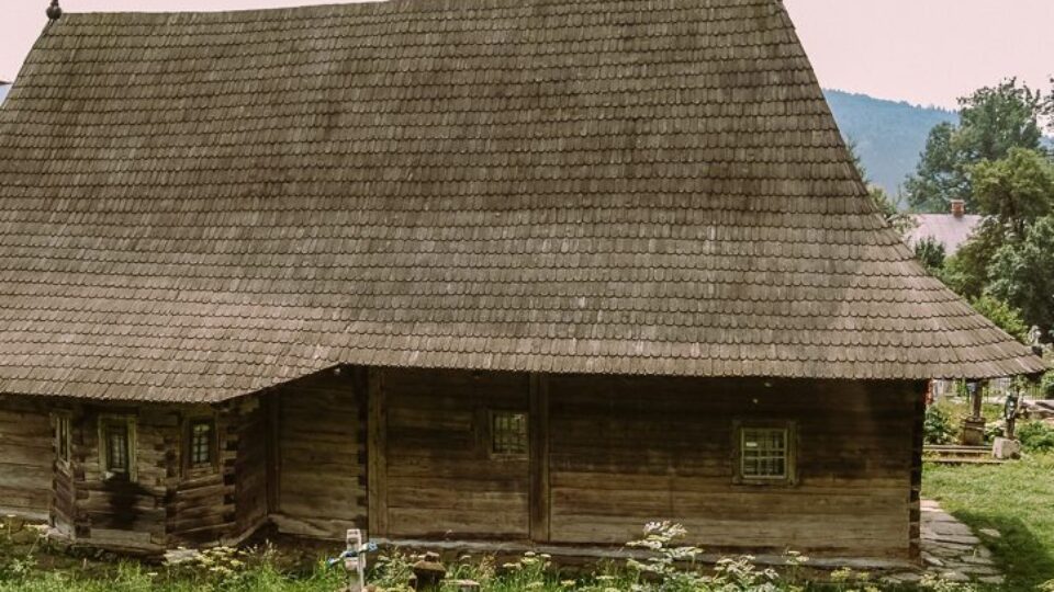 Wooden Church „Intrarea Maicii Domnului în Biserică”