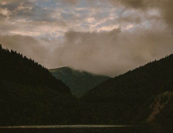Retezat & Lake “Gura Apelor”
