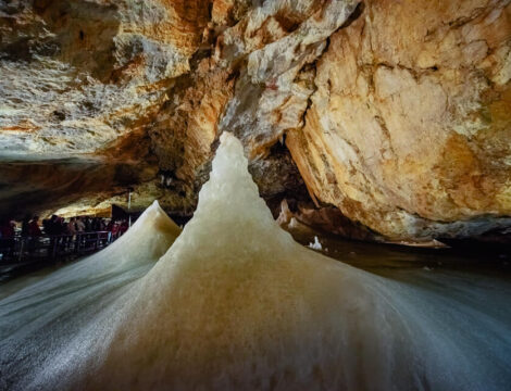 Dobšinská Ice Cave