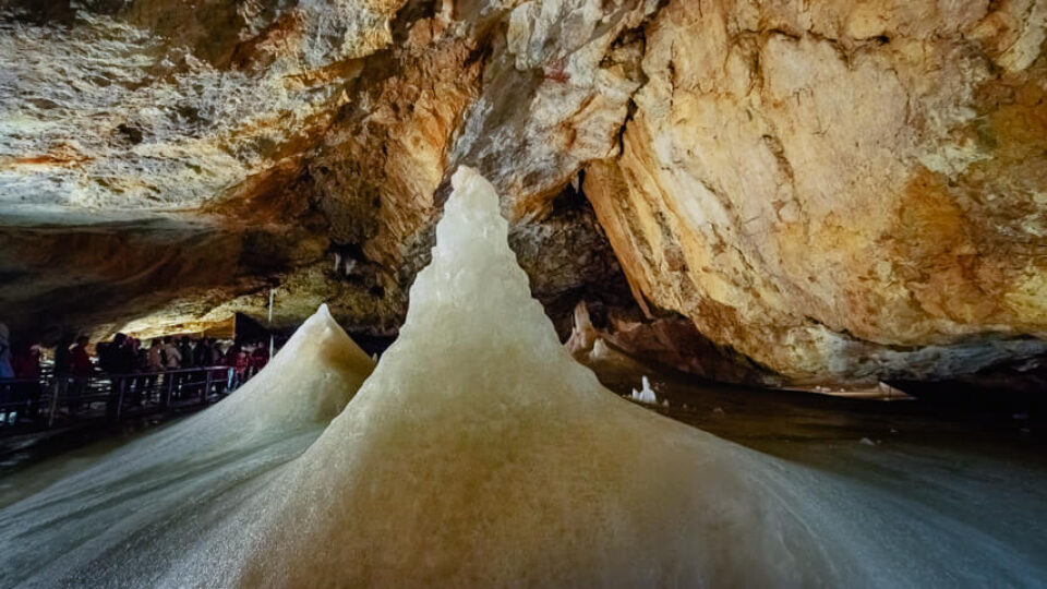 Dobšinská Ice Cave