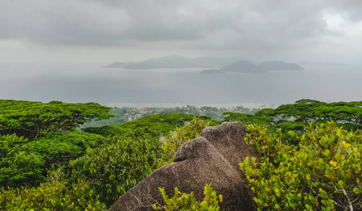 La Digue – Belle Vue – Grand Anse – Petite Beach – Anse Cocos – Anse Caiman – Anse Fourmis Hike