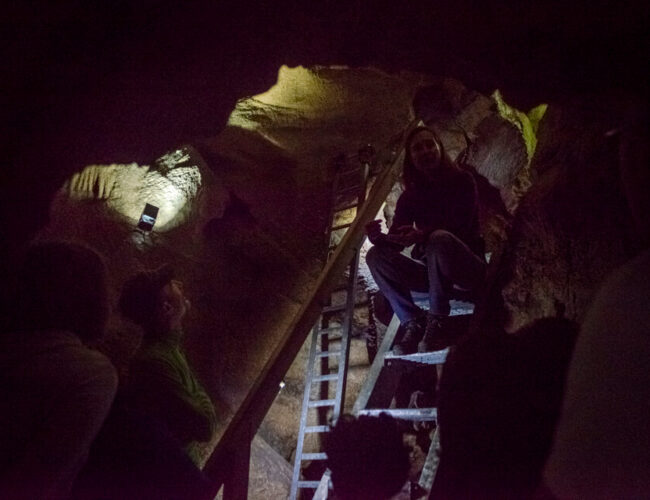Alland Höhle