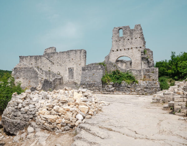 Dvigrad Ruins