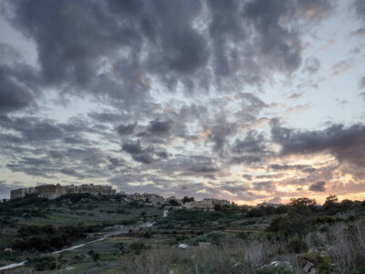 Hike: Searching For The Invisible Walls of The Ramla Bay