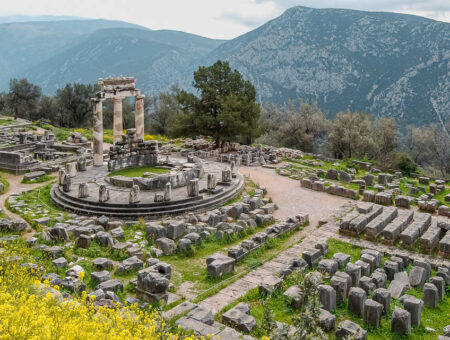 Delphi –  Consulting the Oracle