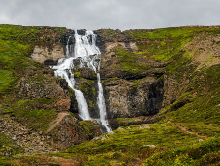 Rjúkandifoss