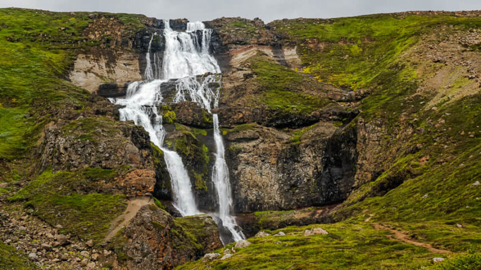 Rjúkandifoss