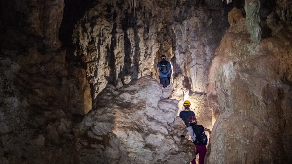Hike: Cave Santo Tomas Great Cave
