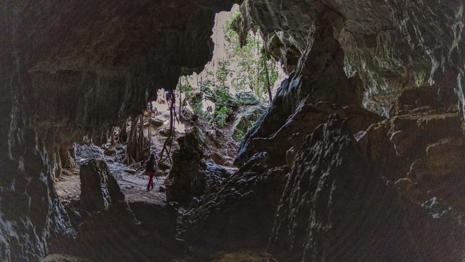 Hike: La Cueva del Silencio