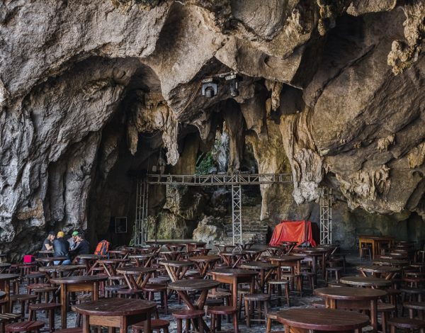Hike: Cueva de San Miguel