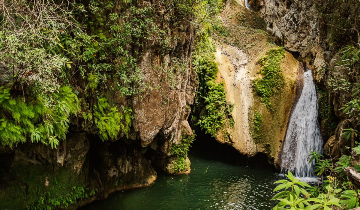 Hike: Sendero Salto de Javira