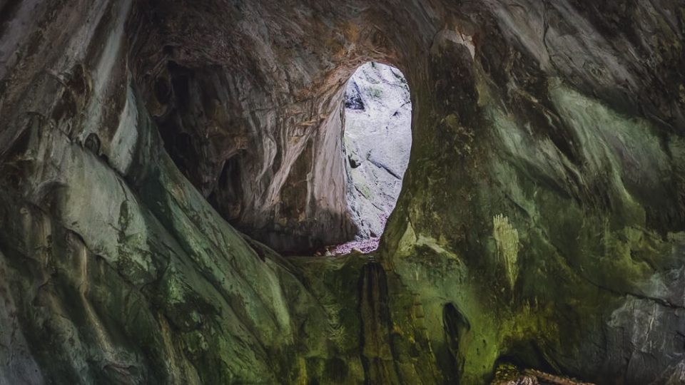 HIKE: Portile Bihorului Cave